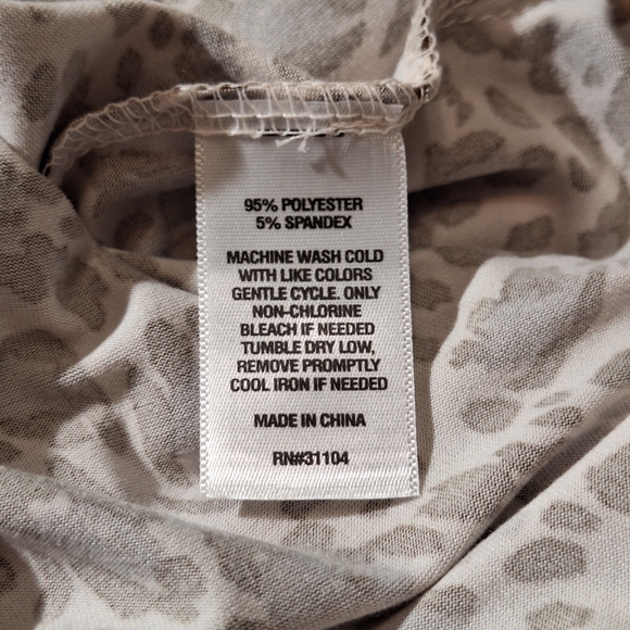 Kim Rogers Intimates Beige and Brown Leopard Print 3/4 Sleeve Nightgown - Picture 9 of 9